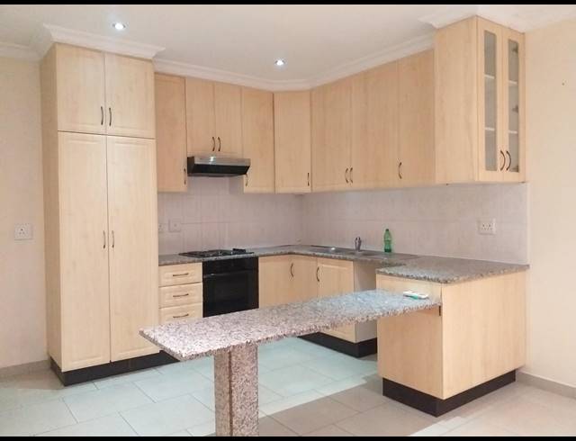 3 BEDROOM FLAT TO LET IN WARNER BEACH